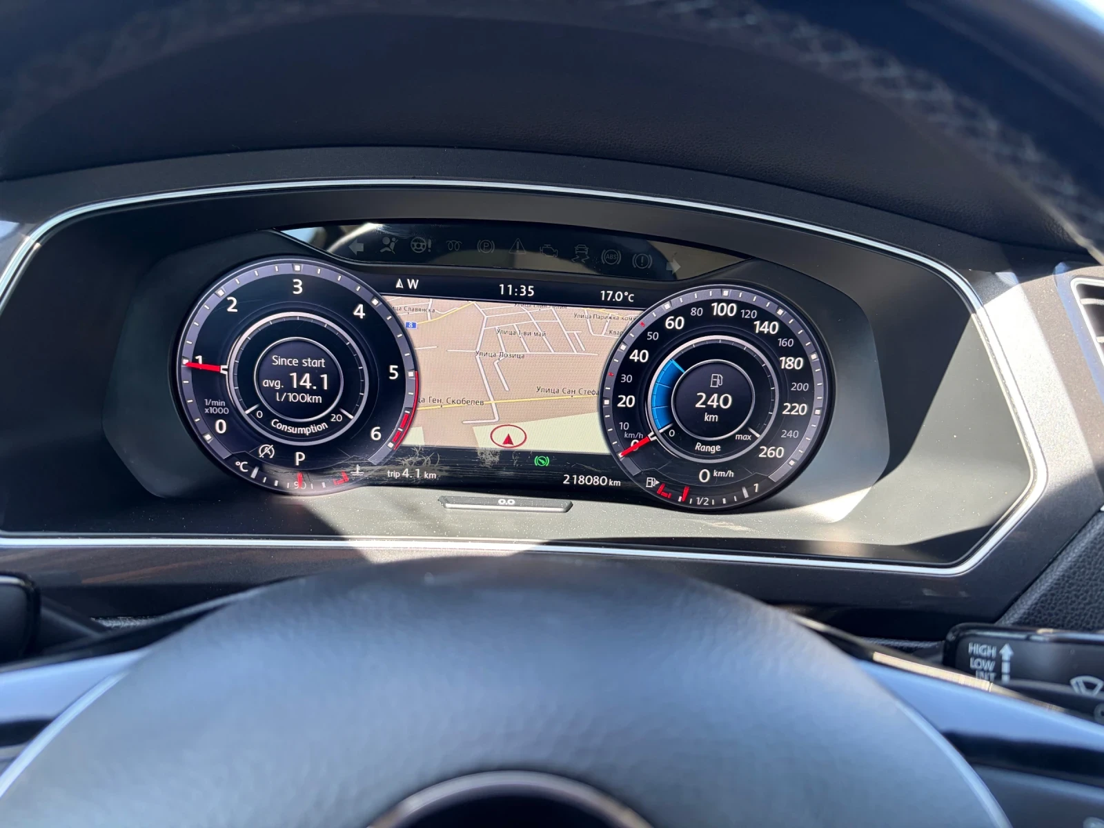 VW Tiguan Панорама Печка Дигитал !!!, снимка 8 - Автомобили и джипове - 54334137