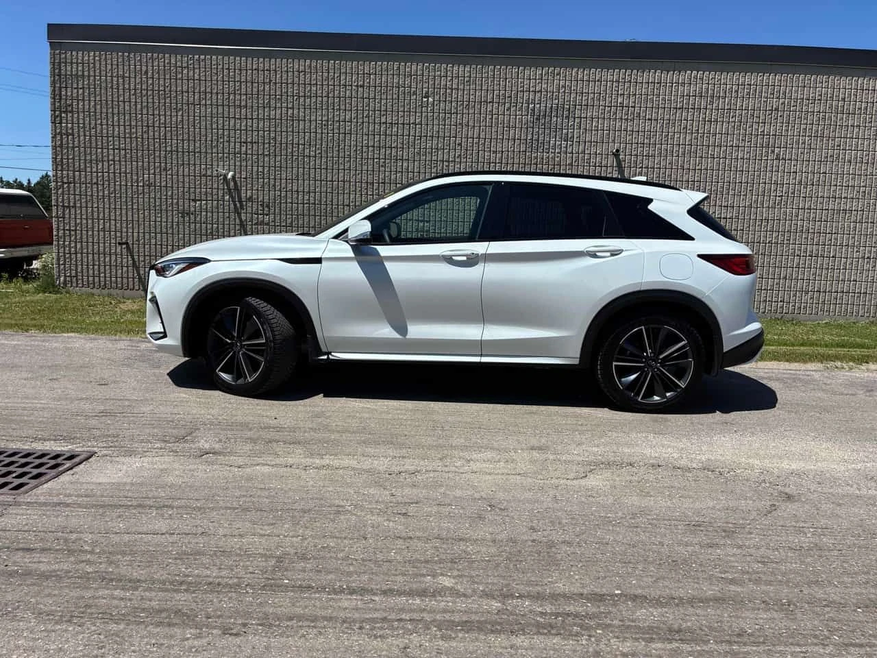 Infiniti QX50 SPORT BOSE| 360CAM| ОБДУХВАНЕ| КЛИП НА MOTOРА, снимка 2 - Автомобили и джипове - 54778649