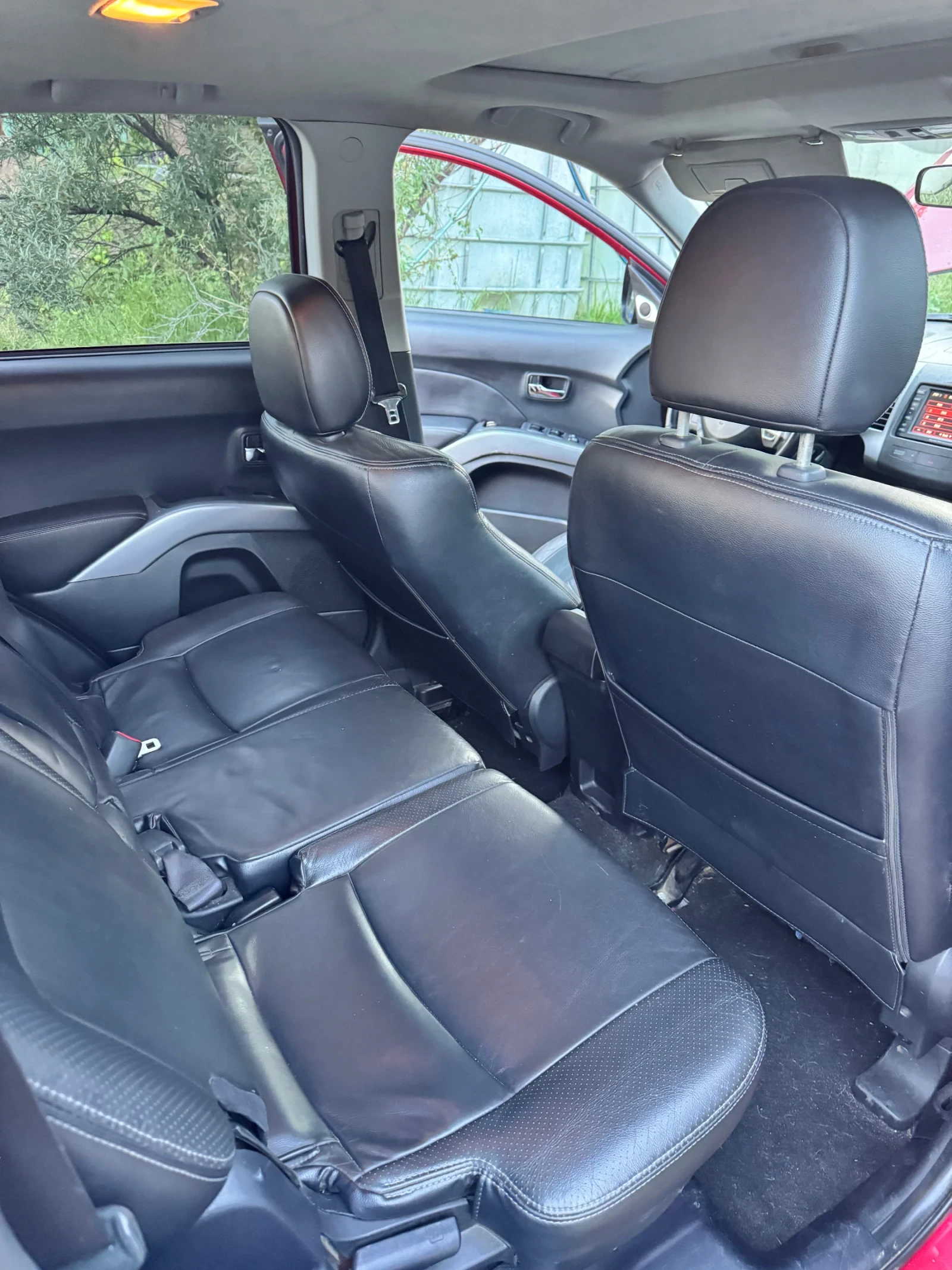 Mitsubishi Outlander, снимка 8 - Автомобили и джипове - 55057814