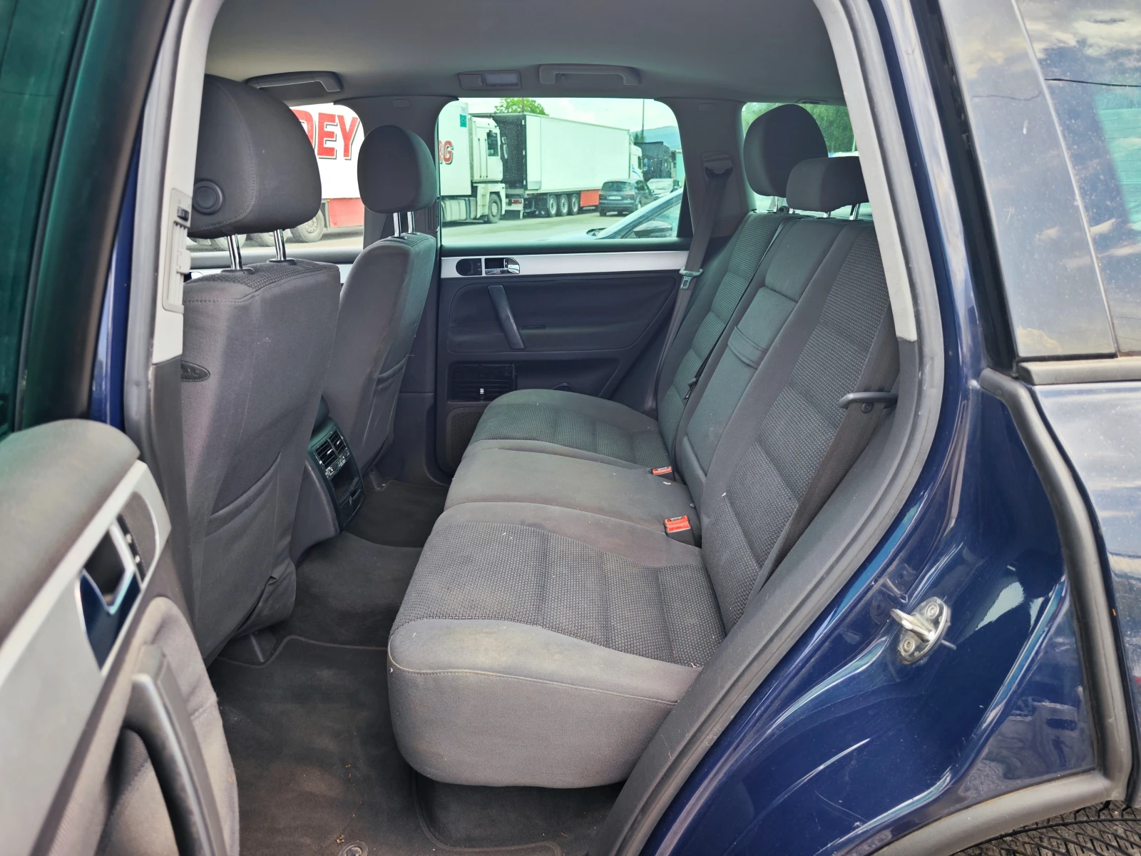 VW Touareg 2.5 TDi, снимка 10 - Автомобили и джипове - 55125158