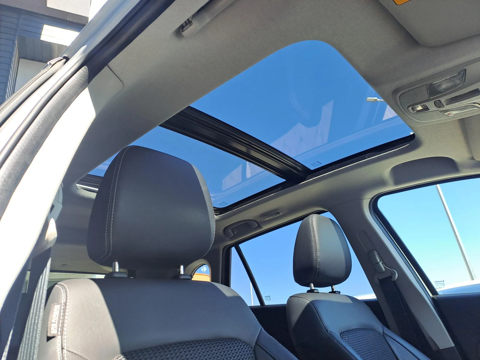 Suzuki SX4 S-Cross 1.4 GLX S/R 4X4  360 Camera, снимка 16 - Автомобили и джипове - 55380578