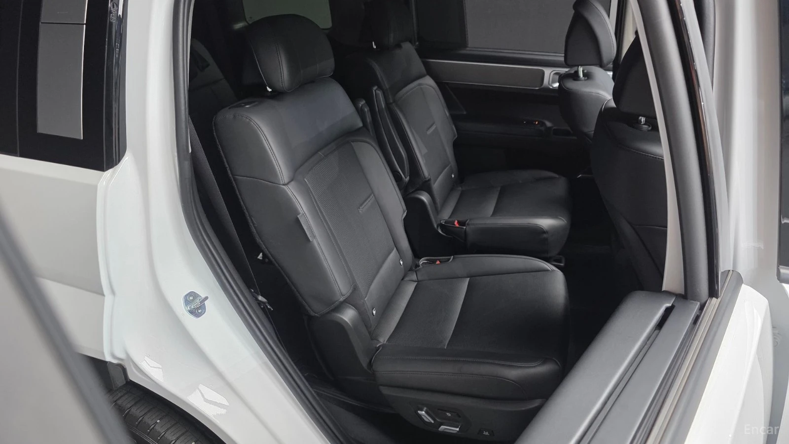 Hyundai Santa fe HYBRID* PRESTIGE* ПОДГРЕВ* ОБДУХ* 360* АВТОКРЕДИТ*, снимка 10 - Автомобили и джипове - 55647462
