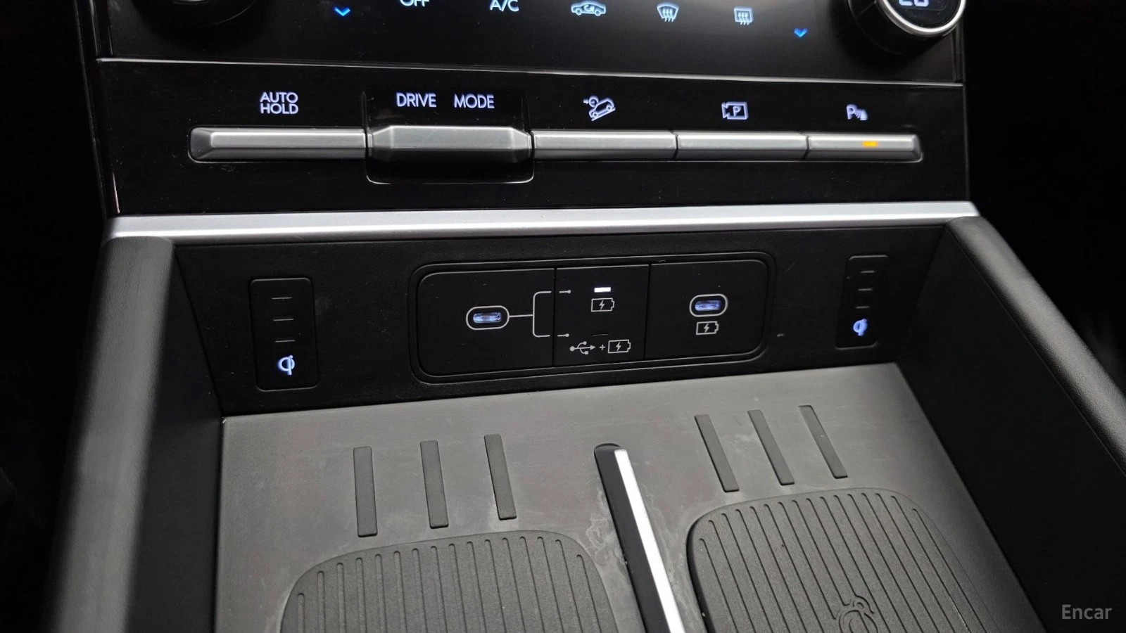 Hyundai Santa fe HYBRID* PRESTIGE* ПОДГРЕВ* ОБДУХ* 360* АВТОКРЕДИТ*, снимка 12 - Автомобили и джипове - 55647462