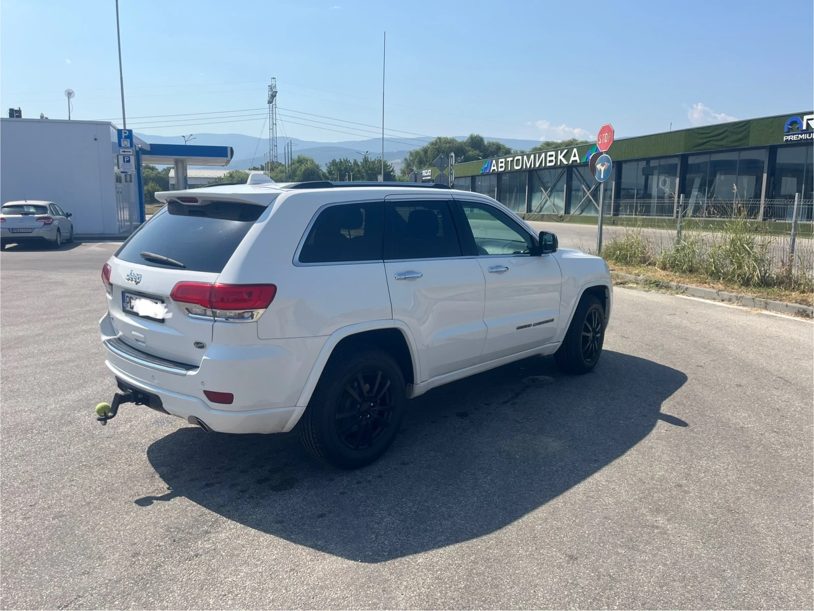 Jeep Grand cherokee Overland 3.6 2017, Алкантара, снимка 4 - Автомобили и джипове - 55800538