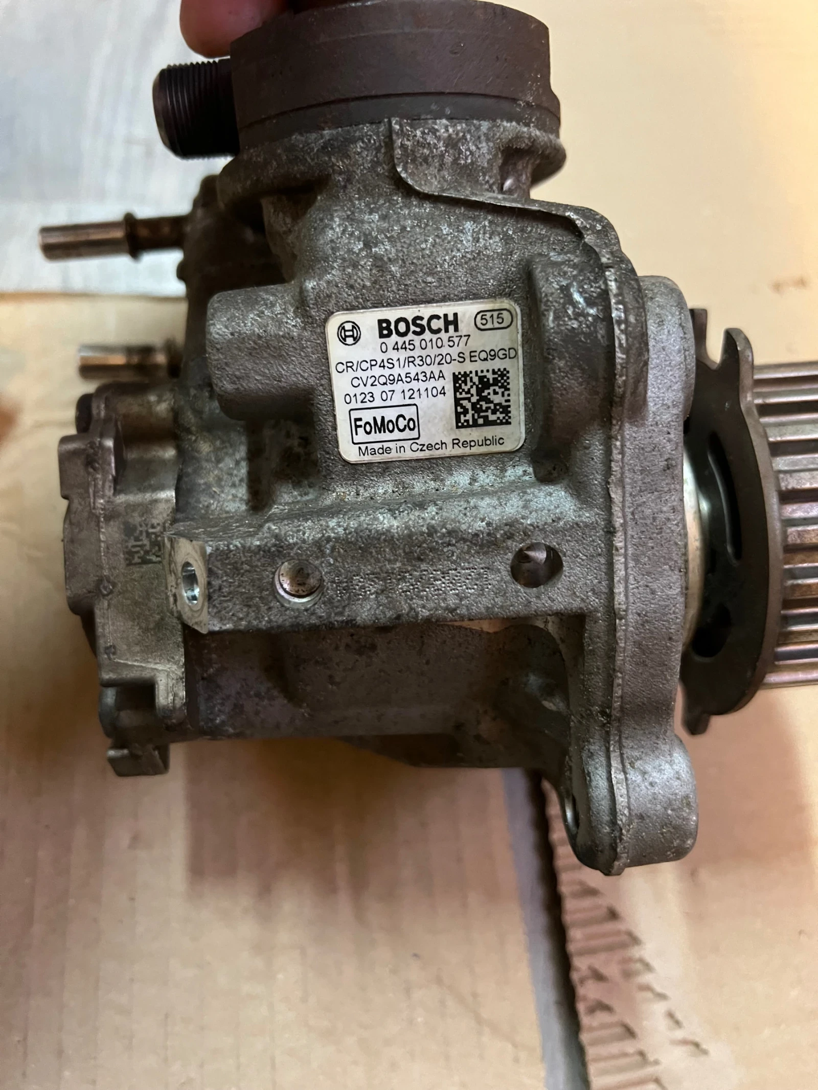 0445010577    FORD CV2Q9A543AA 0 445 010 577 | Mobile.bg   1