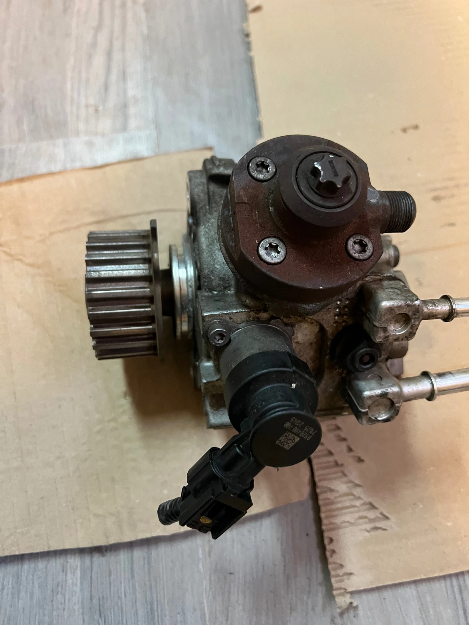 0445010577    FORD CV2Q9A543AA 0 445 010 577 | Mobile.bg   2