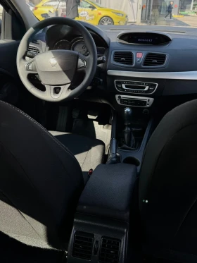 Renault Megane 1.5 dci 06.2015 България, снимка 12