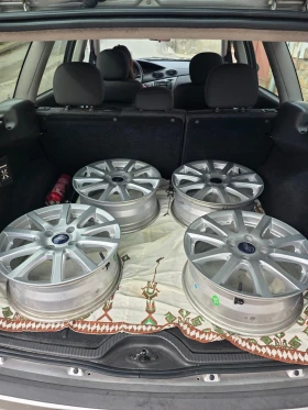 Ford Focus 1.8 | Mobile.bg    13