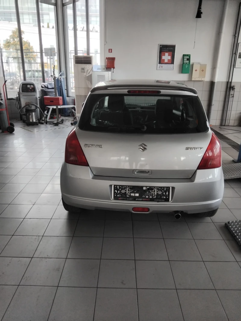 Suzuki Swift, снимка 2 - Автомобили и джипове - 47412156