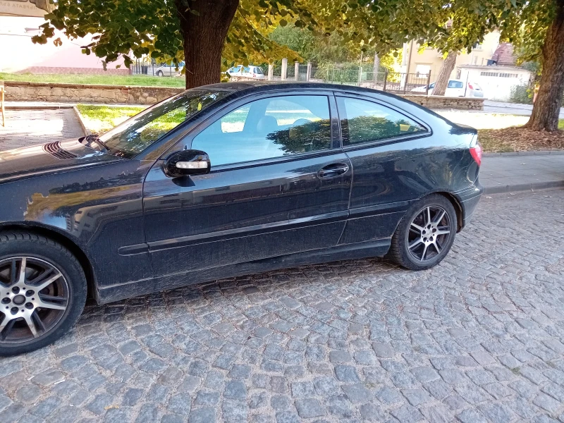 Mercedes-Benz C 220, снимка 3 - Автомобили и джипове - 47503150