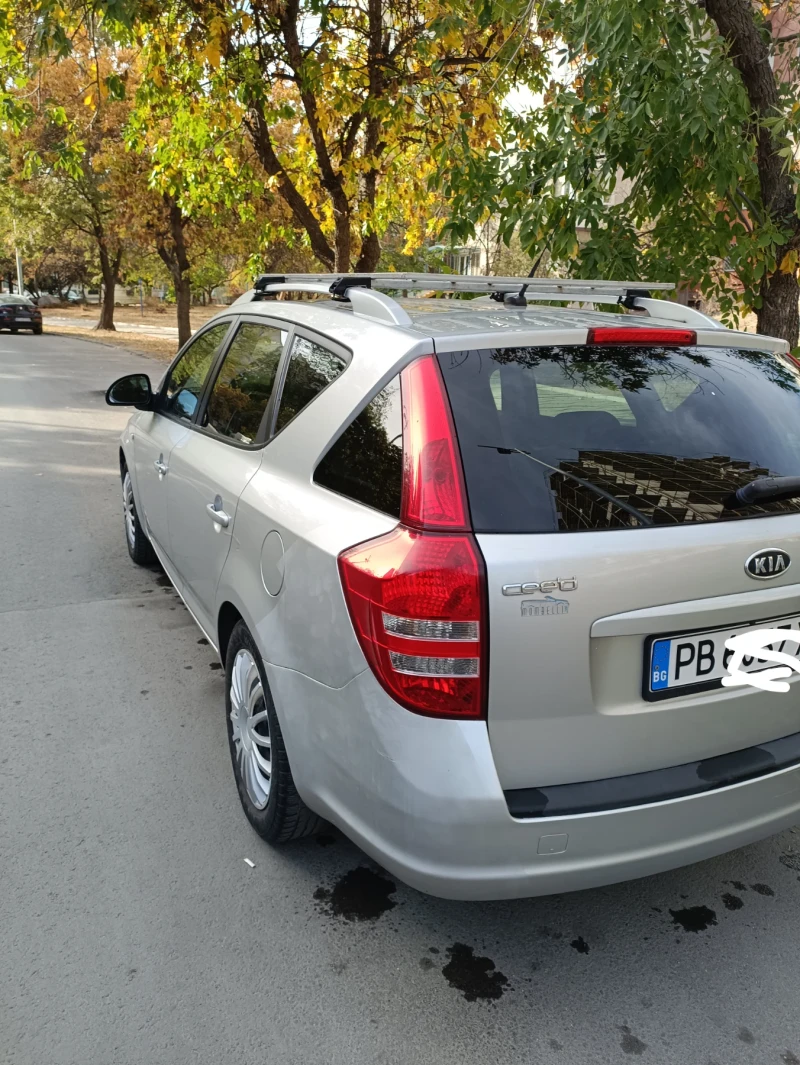 Kia Ceed, снимка 4 - Автомобили и джипове - 48305431