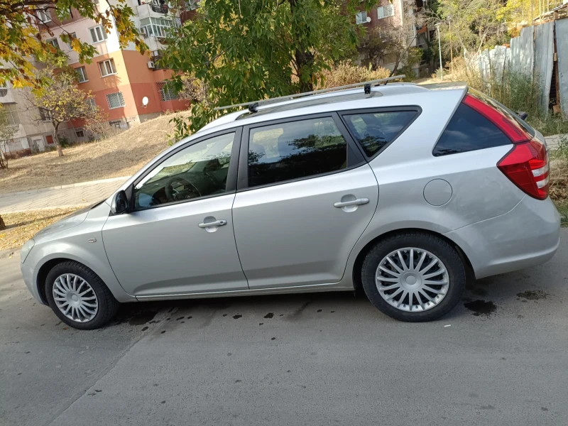 Kia Ceed, снимка 6 - Автомобили и джипове - 48305431