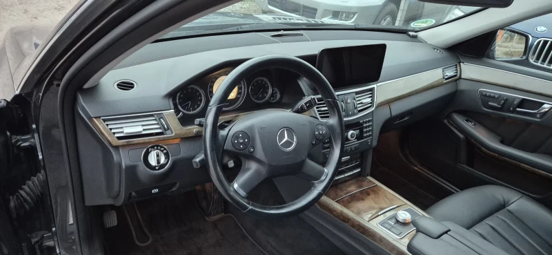 Mercedes-Benz E 300 Е300-ELEGANCE, снимка 16 - Автомобили и джипове - 48538923