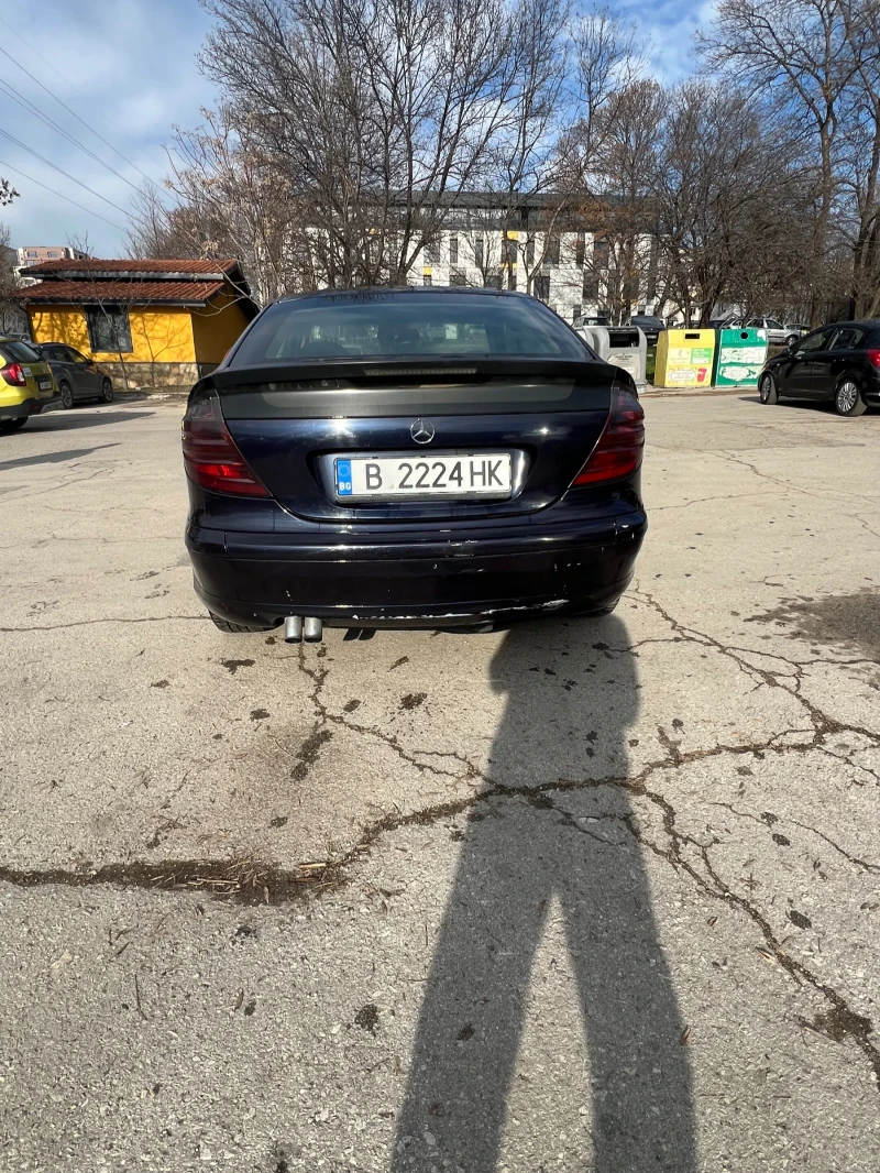 Mercedes-Benz C 220, снимка 3 - Автомобили и джипове - 48631158