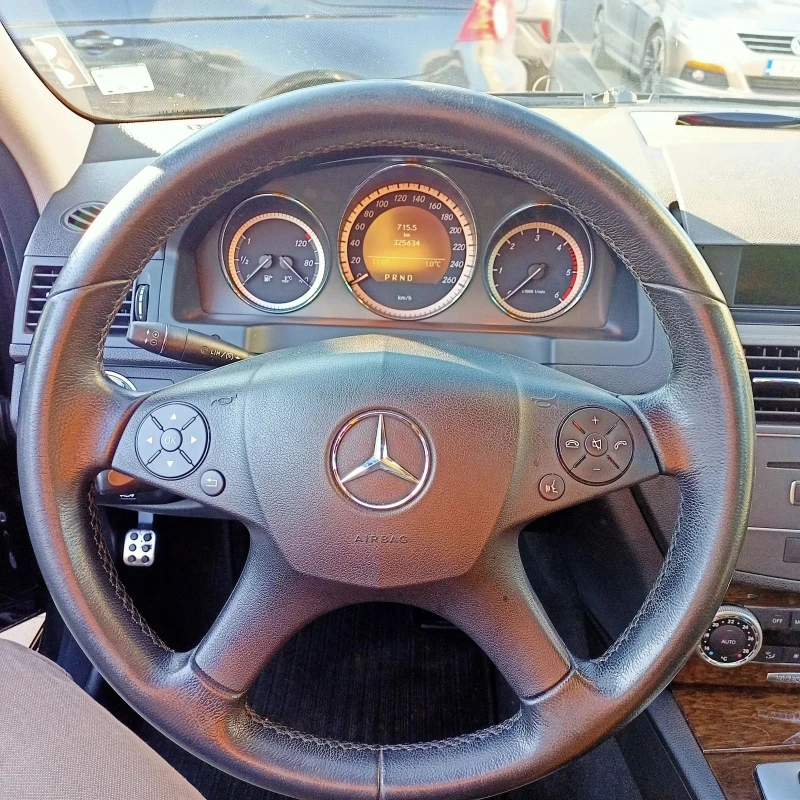 Mercedes-Benz C 220, снимка 6 - Автомобили и джипове - 49163146