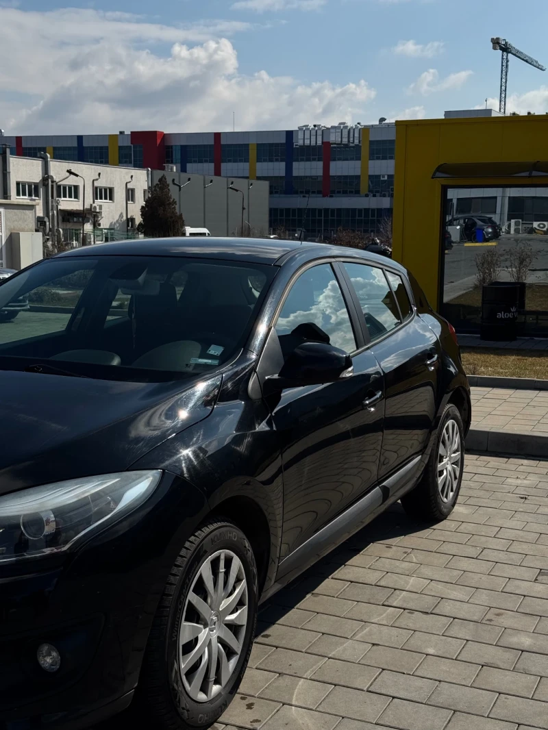 Renault Megane 1.5 dci 06.2015 България, снимка 2 - Автомобили и джипове - 49348819