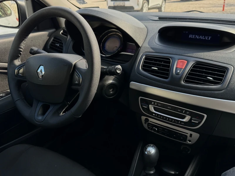 Renault Megane 1.5 dci 06.2015 България, снимка 16 - Автомобили и джипове - 49348819