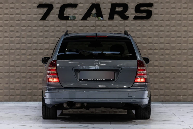 Mercedes-Benz C 230 Kompressor BI-XENON/HARMAN-KARDON/ШИБЕДАХ, снимка 4 - Автомобили и джипове - 52316370