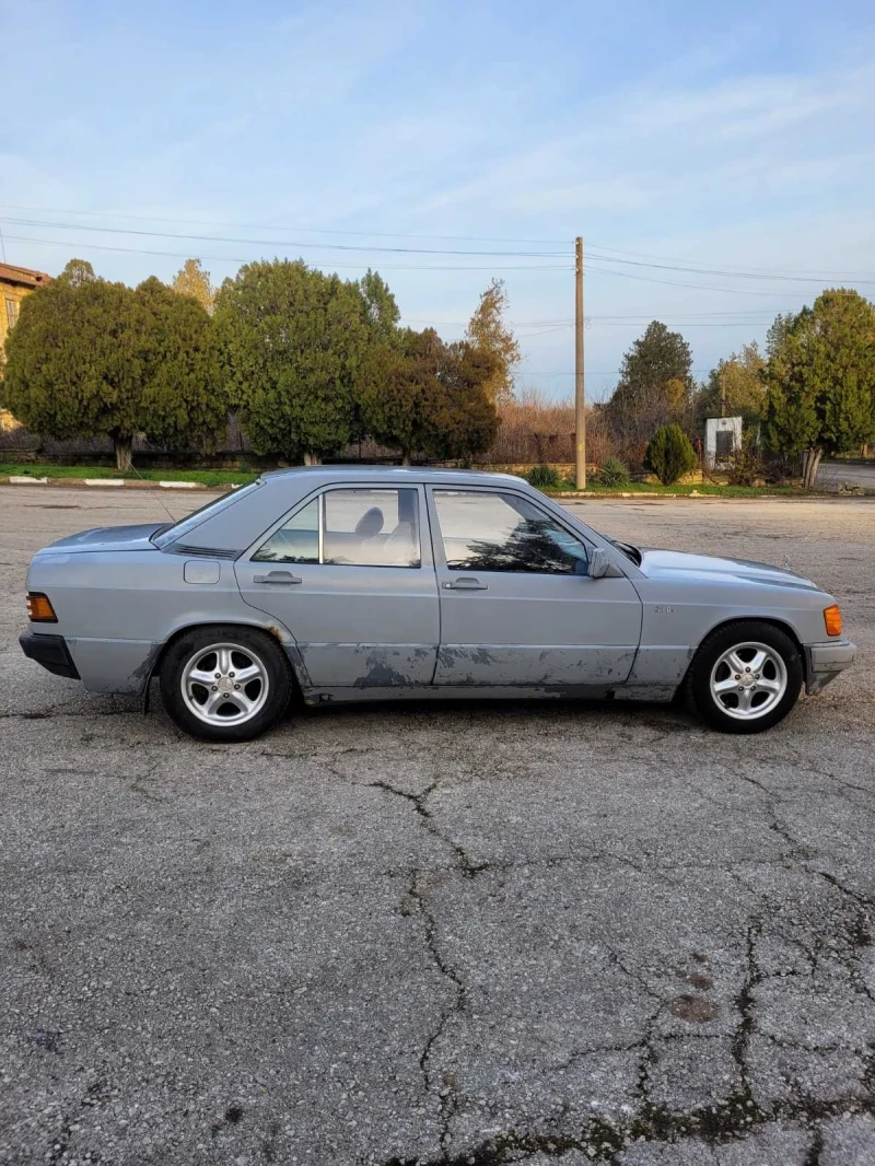 Mercedes-Benz 190, снимка 4 - Автомобили и джипове - 52840208