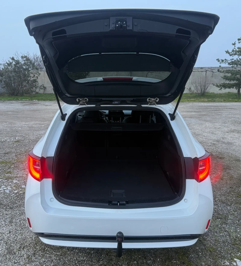 Toyota Corolla EXECUTIVE, снимка 4 - Автомобили и джипове - 52861688