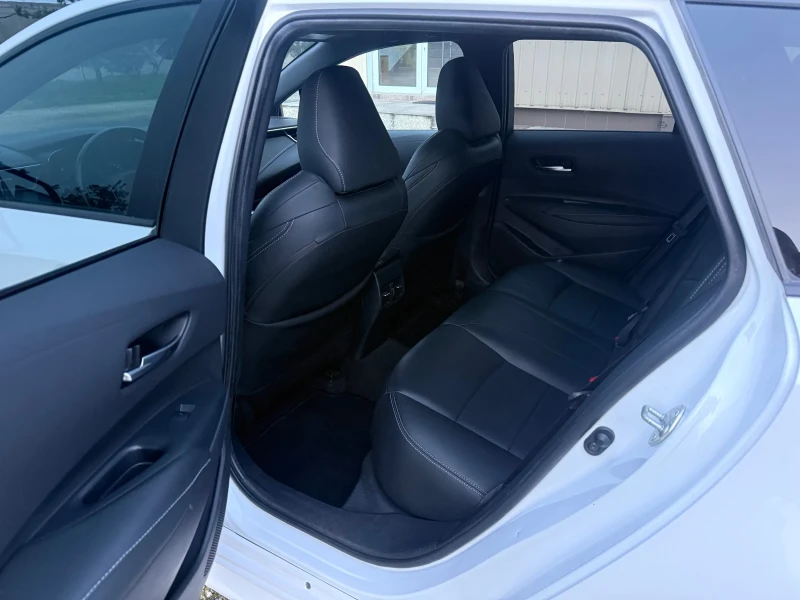 Toyota Corolla EXECUTIVE, снимка 13 - Автомобили и джипове - 52861688