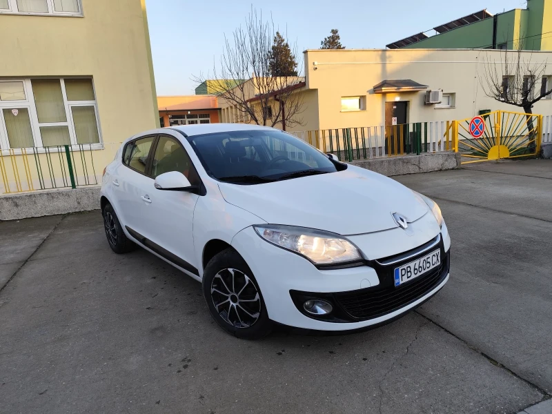 Renault Megane 1.5 DCI, снимка 2 - Автомобили и джипове - 53158817