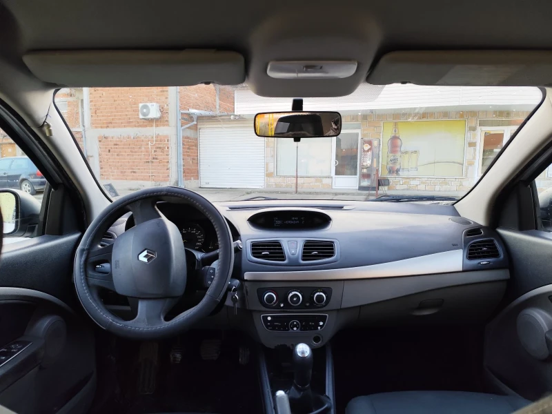 Renault Megane 1.5 DCI, снимка 6 - Автомобили и джипове - 53158817