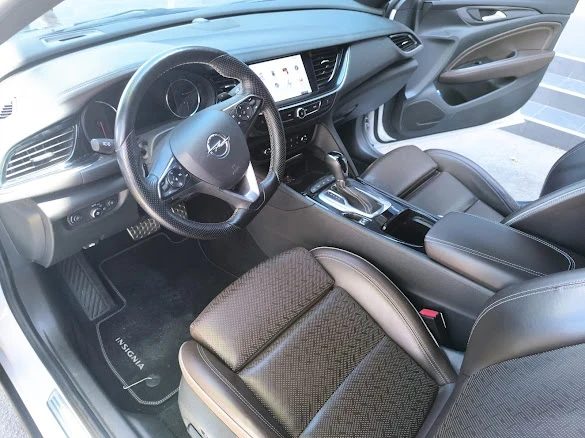Opel Insignia, снимка 5 - Автомобили и джипове - 54353551
