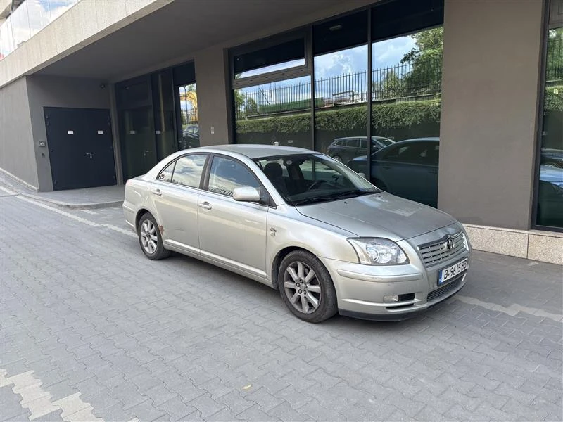Toyota Avensis, снимка 4 - Автомобили и джипове - 55664001