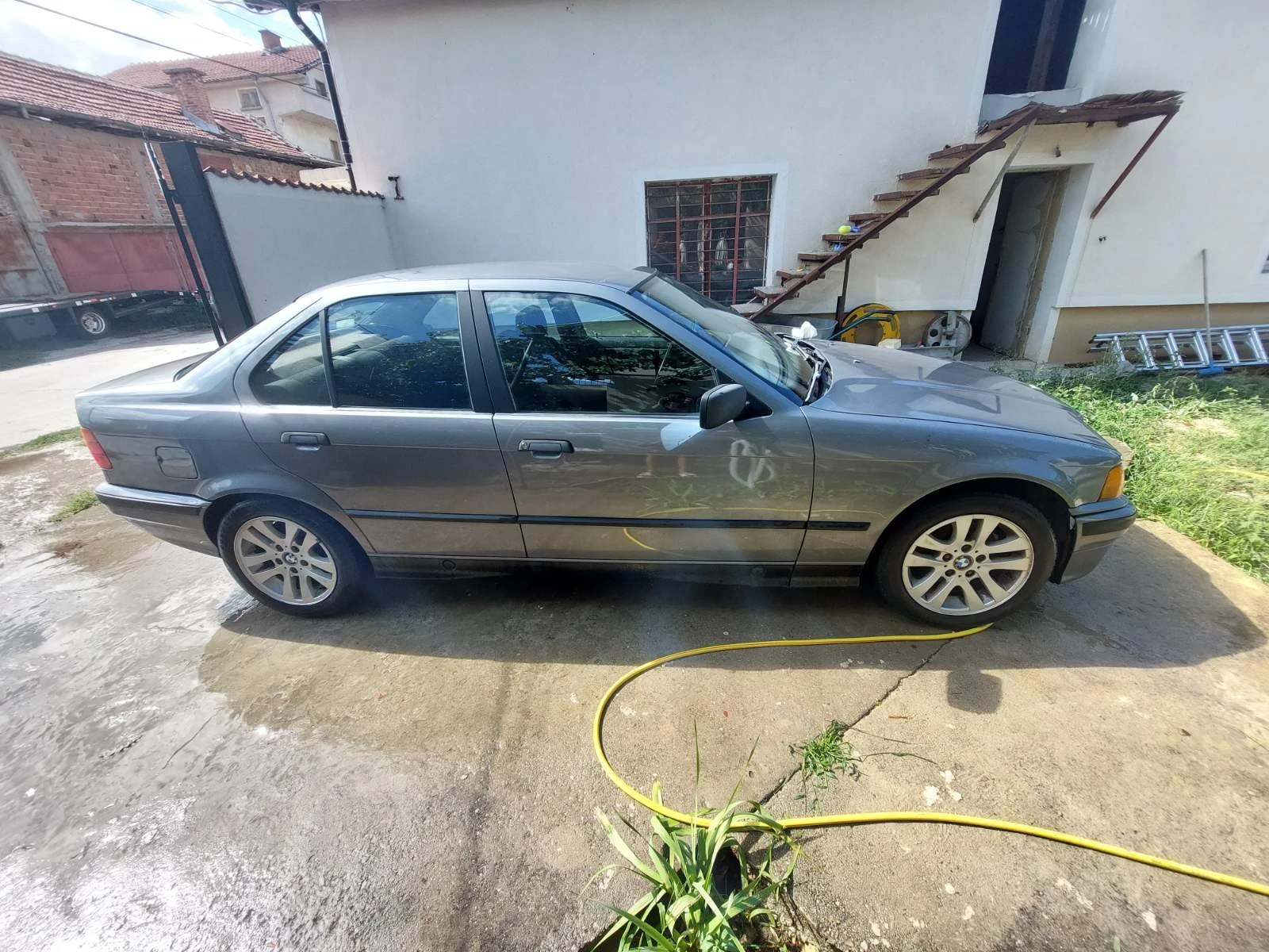 BMW 320, снимка 1