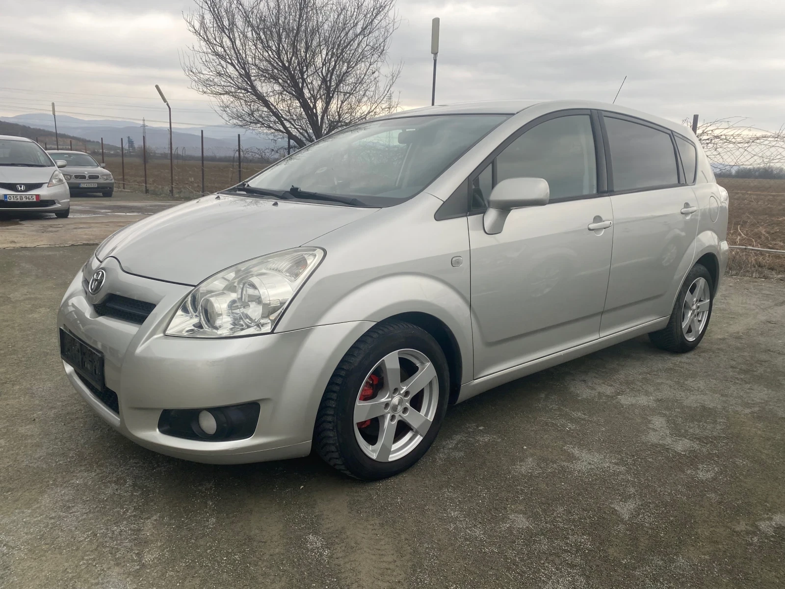 Toyota Corolla verso 2.2 | Mobile.bg — изображение 1