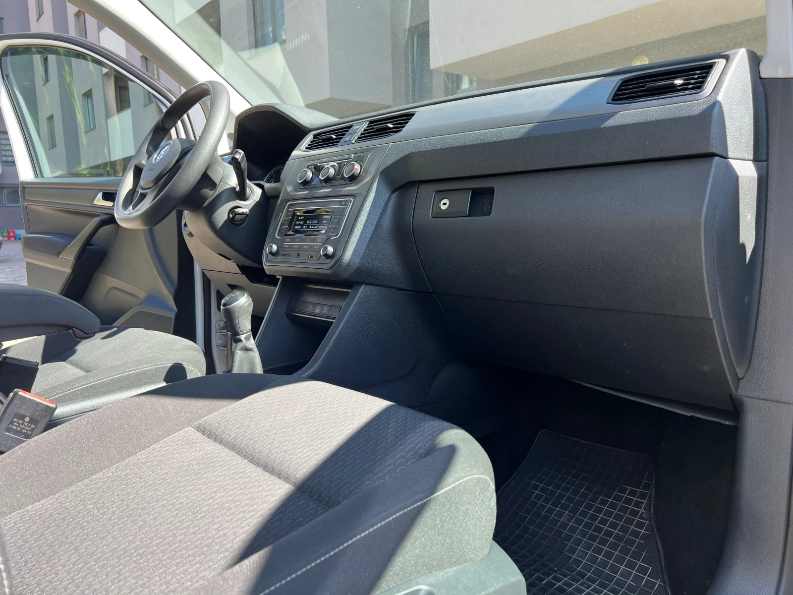VW Caddy  - изображение 9