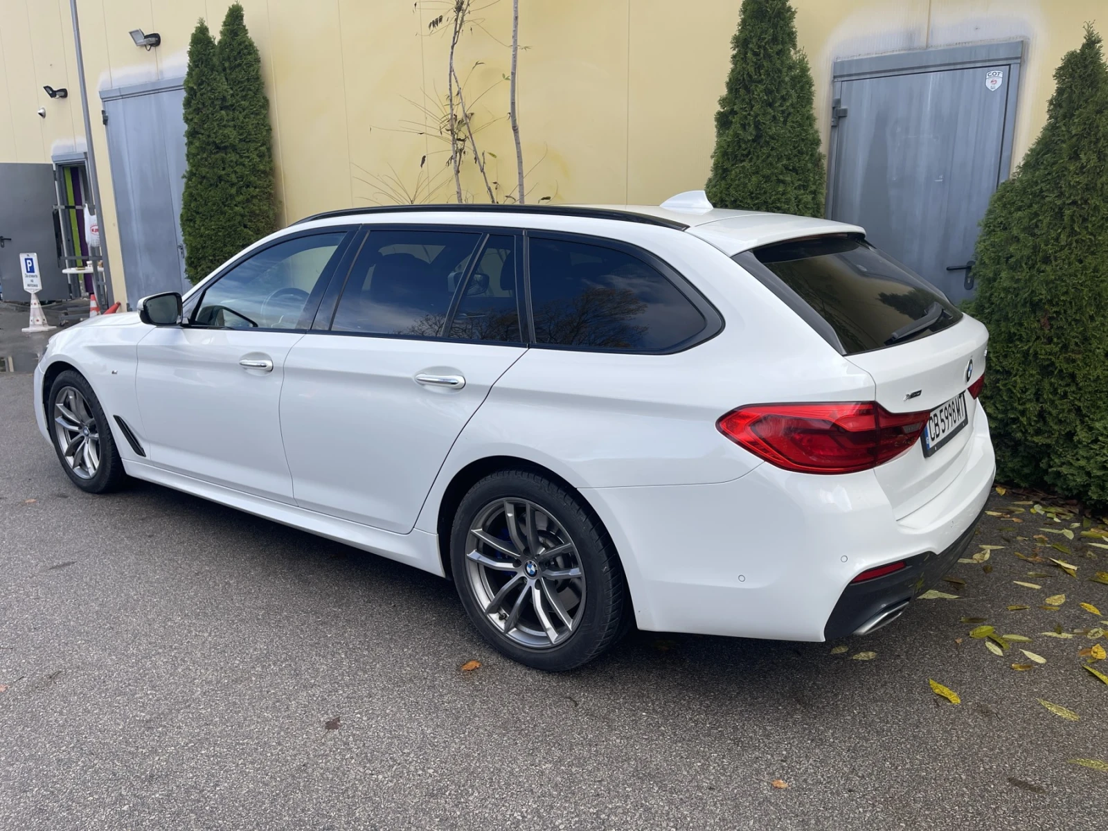 BMW 530 X-drive oт М-Кар * Реални километри* Обслуженa - изображение 3