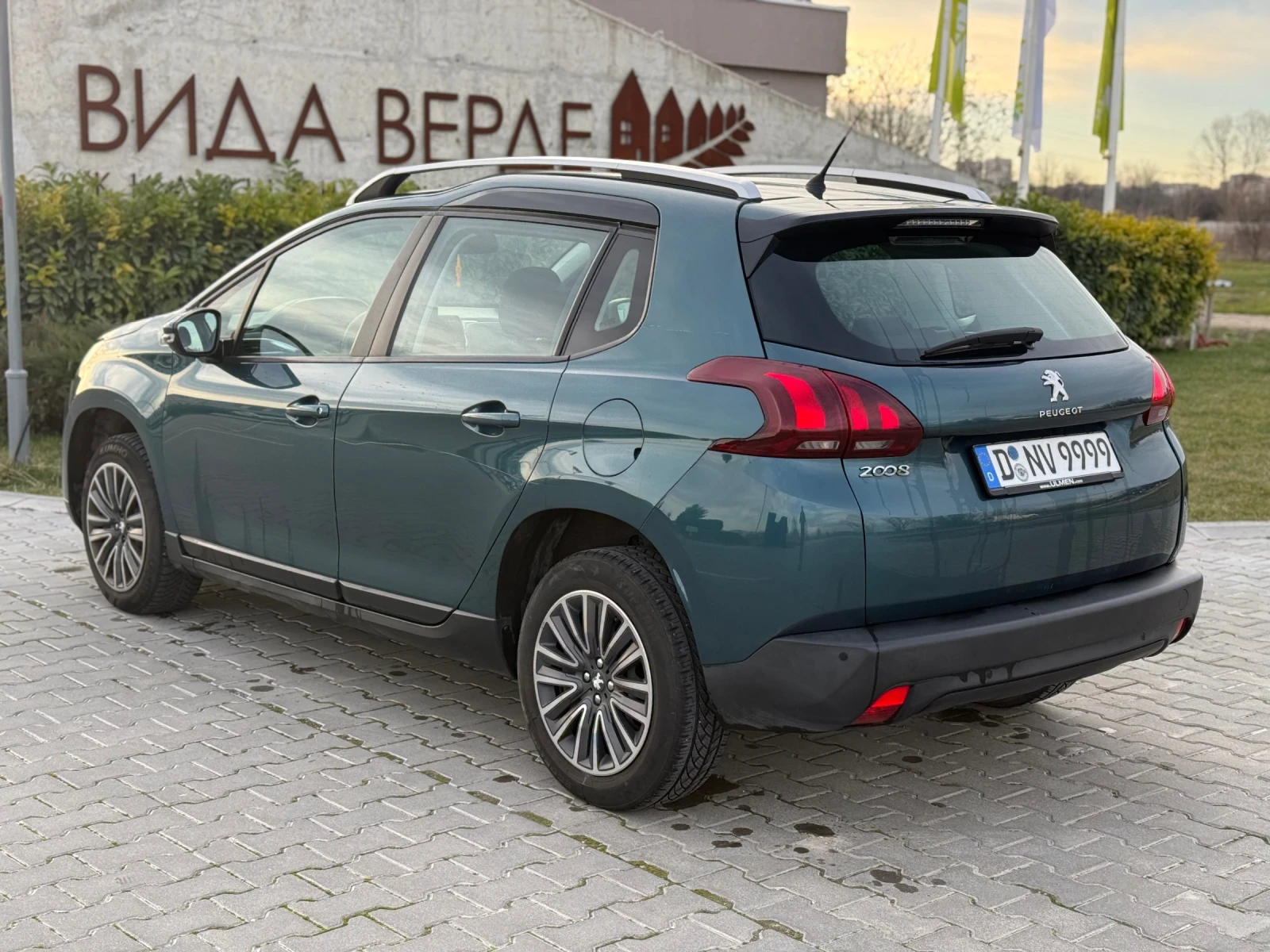 Peugeot 2008 1.2 VTi - изображение 2