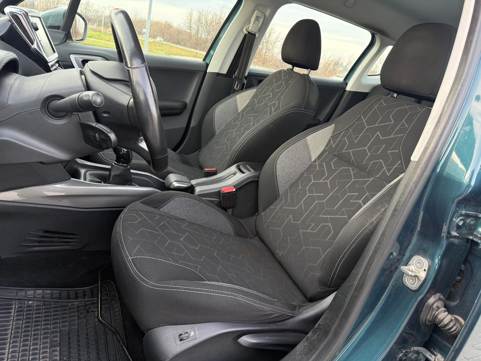 Peugeot 2008 1.2 VTi - изображение 10