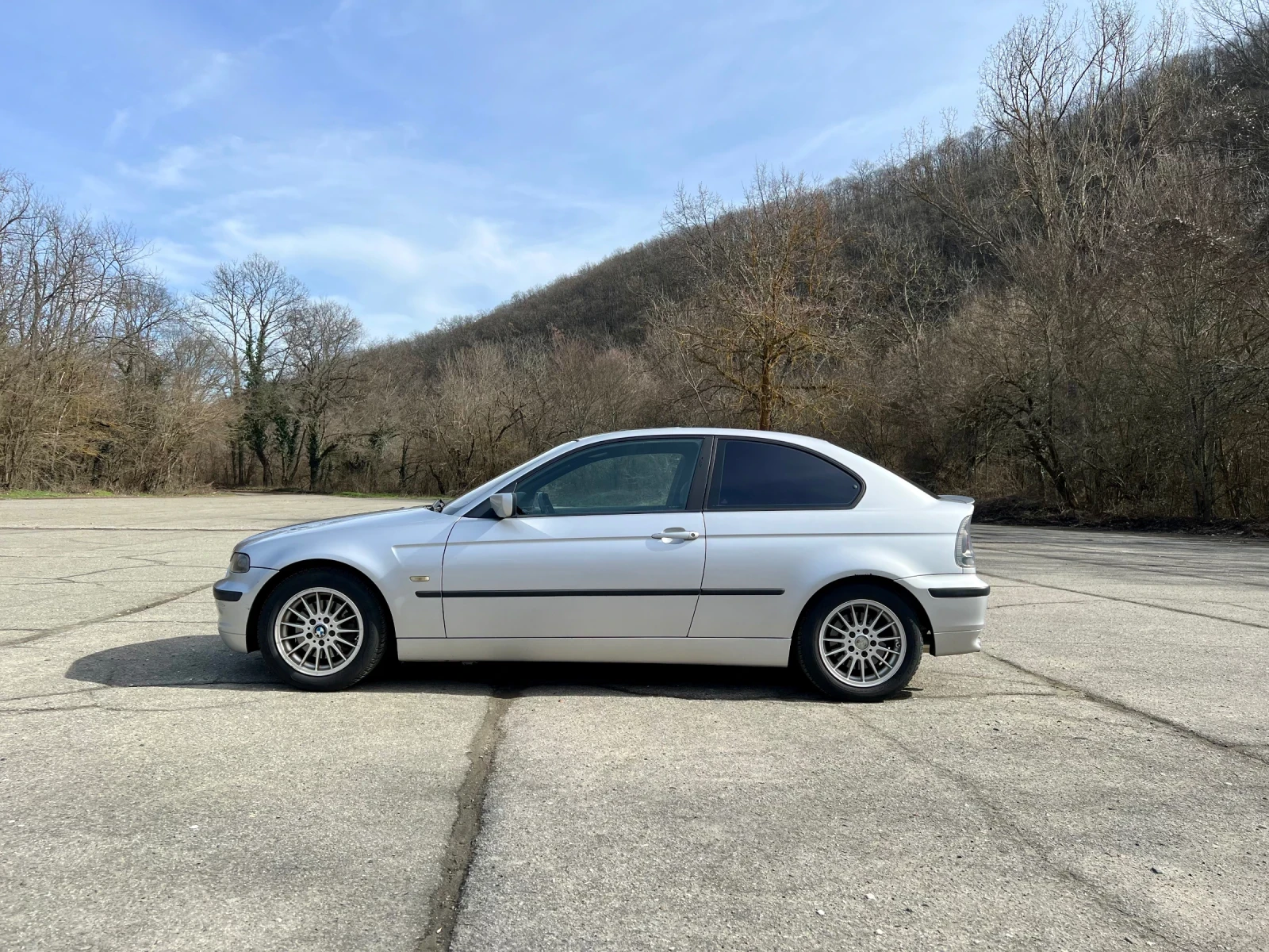 BMW 320 Compact, снимка 2 - Автомобили и джипове - 53800027