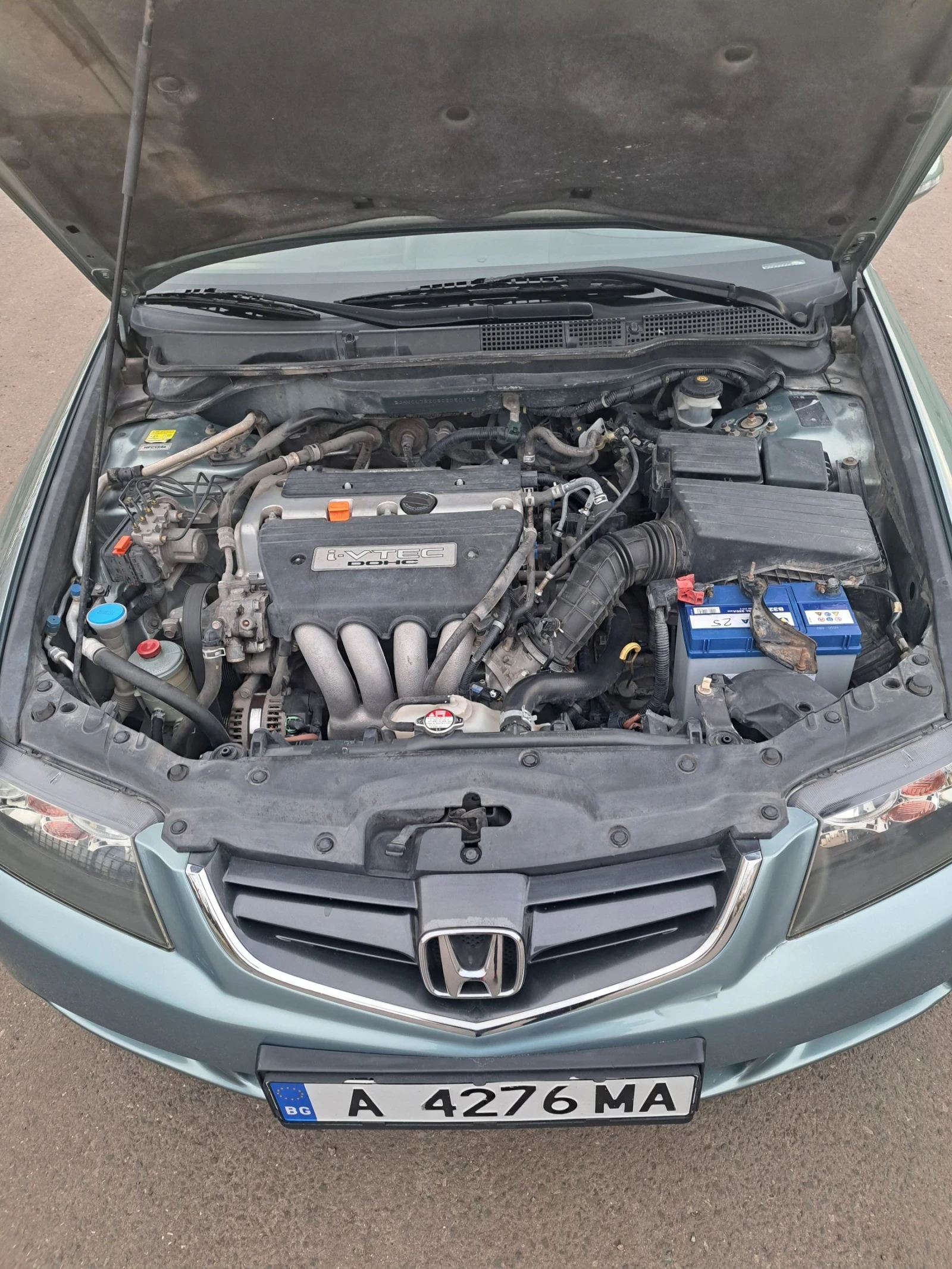Honda Accord 2.0 автоматик, снимка 4 - Автомобили и джипове - 54039767