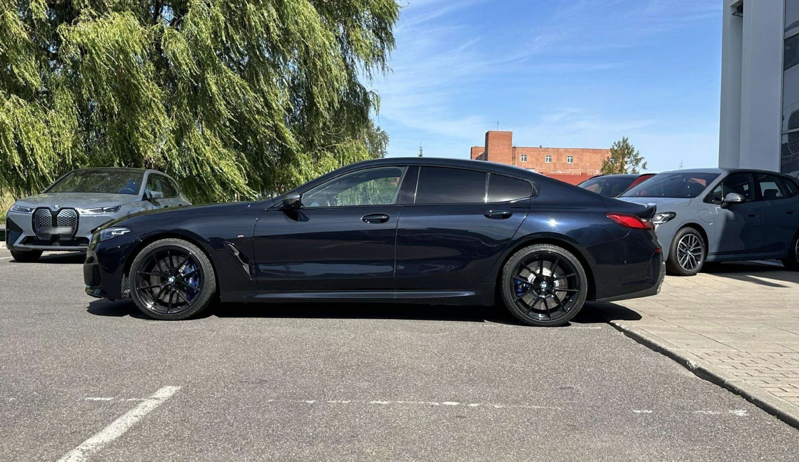 BMW 850 i xDrive M-Sport, снимка 3 - Автомобили и джипове - 54424055