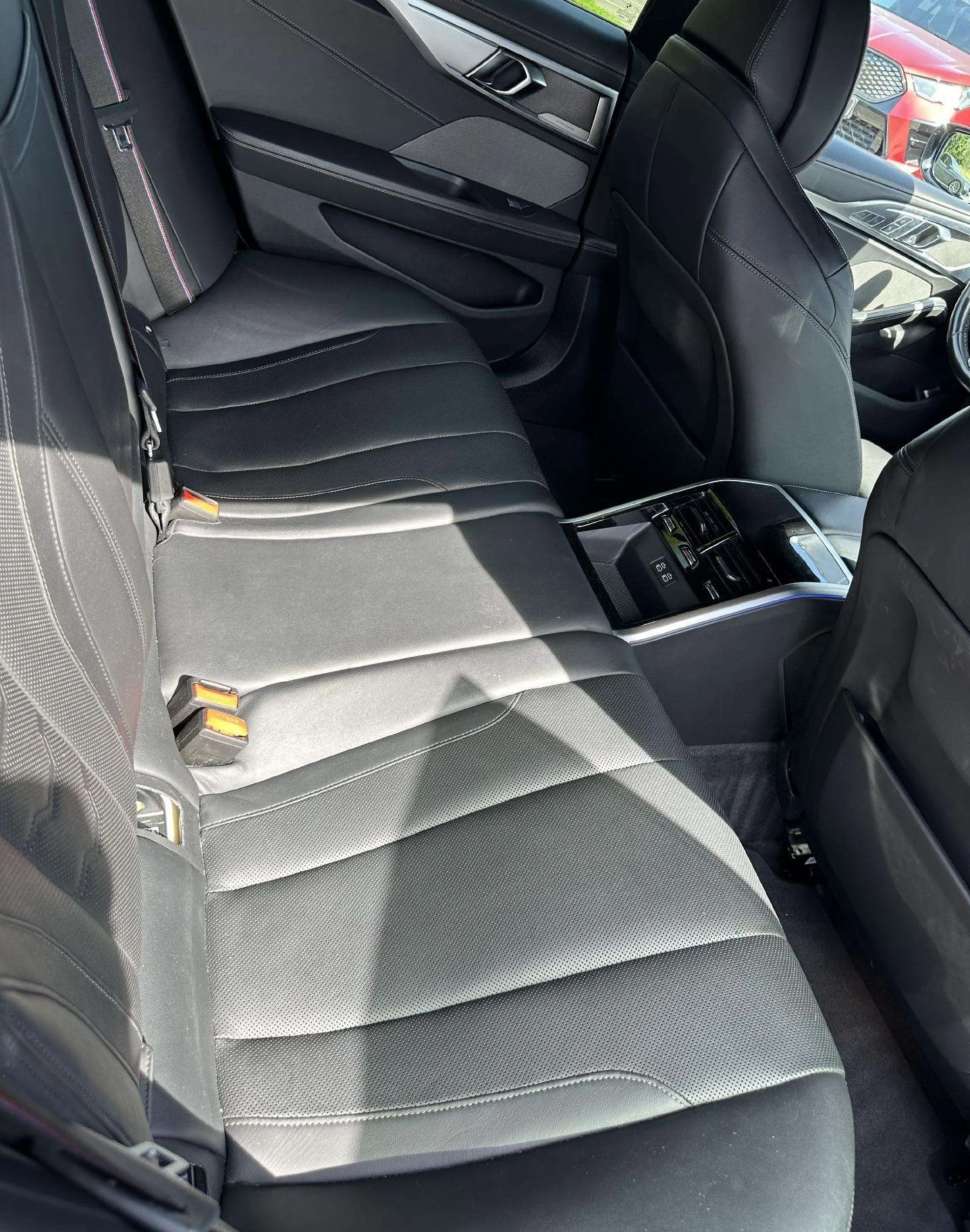 BMW 850 i xDrive M-Sport, снимка 7 - Автомобили и джипове - 54424055
