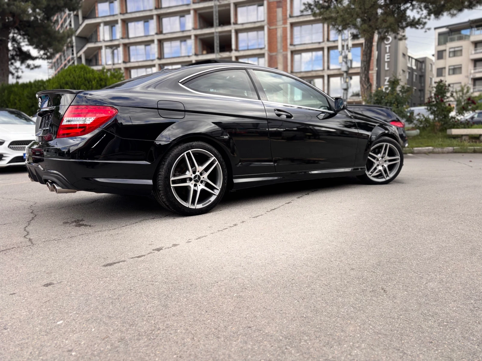 Mercedes-Benz C 350 AMG , снимка 3 - Автомобили и джипове - 54783888