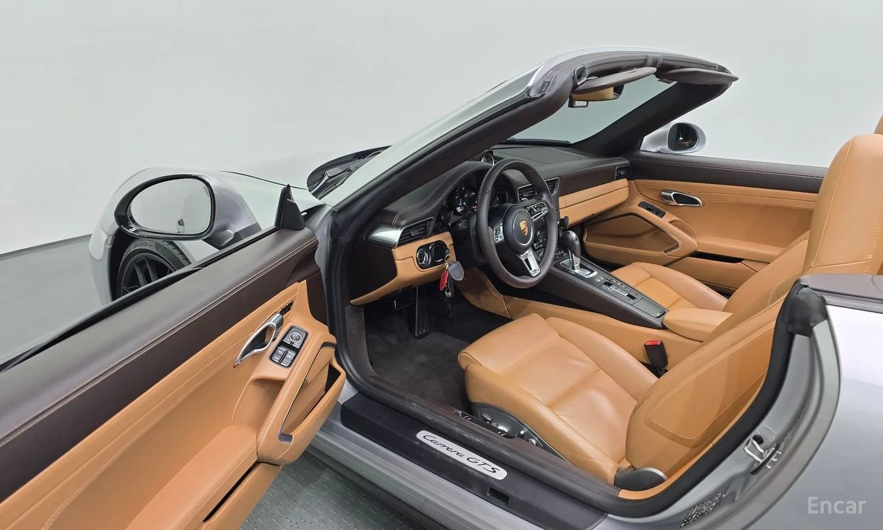 Porsche 911 CARRERA* GTS* CABRIO* LIFT* CHRONO* КАМЕРА* ПОДГРЕ, снимка 7 - Автомобили и джипове - 54940493