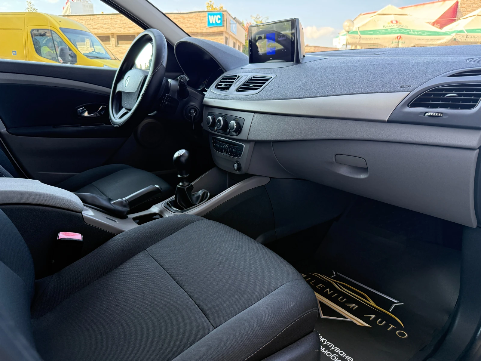 Renault Fluence 1.5DCI 110к.с. От България/Реални километри, снимка 11 - Автомобили и джипове - 55662458