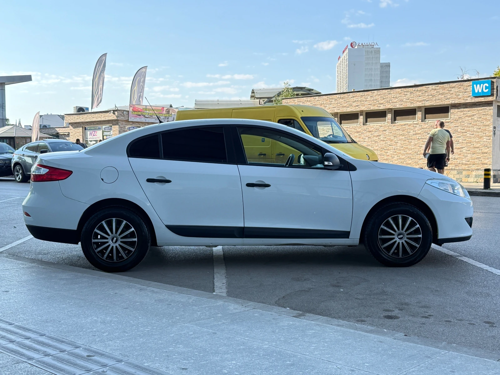 Renault Fluence 1.5DCI 110к.с. От България/Реални километри, снимка 5 - Автомобили и джипове - 55662458
