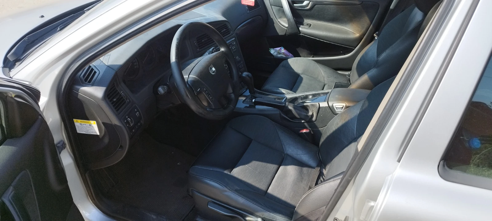 Volvo V70 D5, снимка 10 - Автомобили и джипове - 55785981