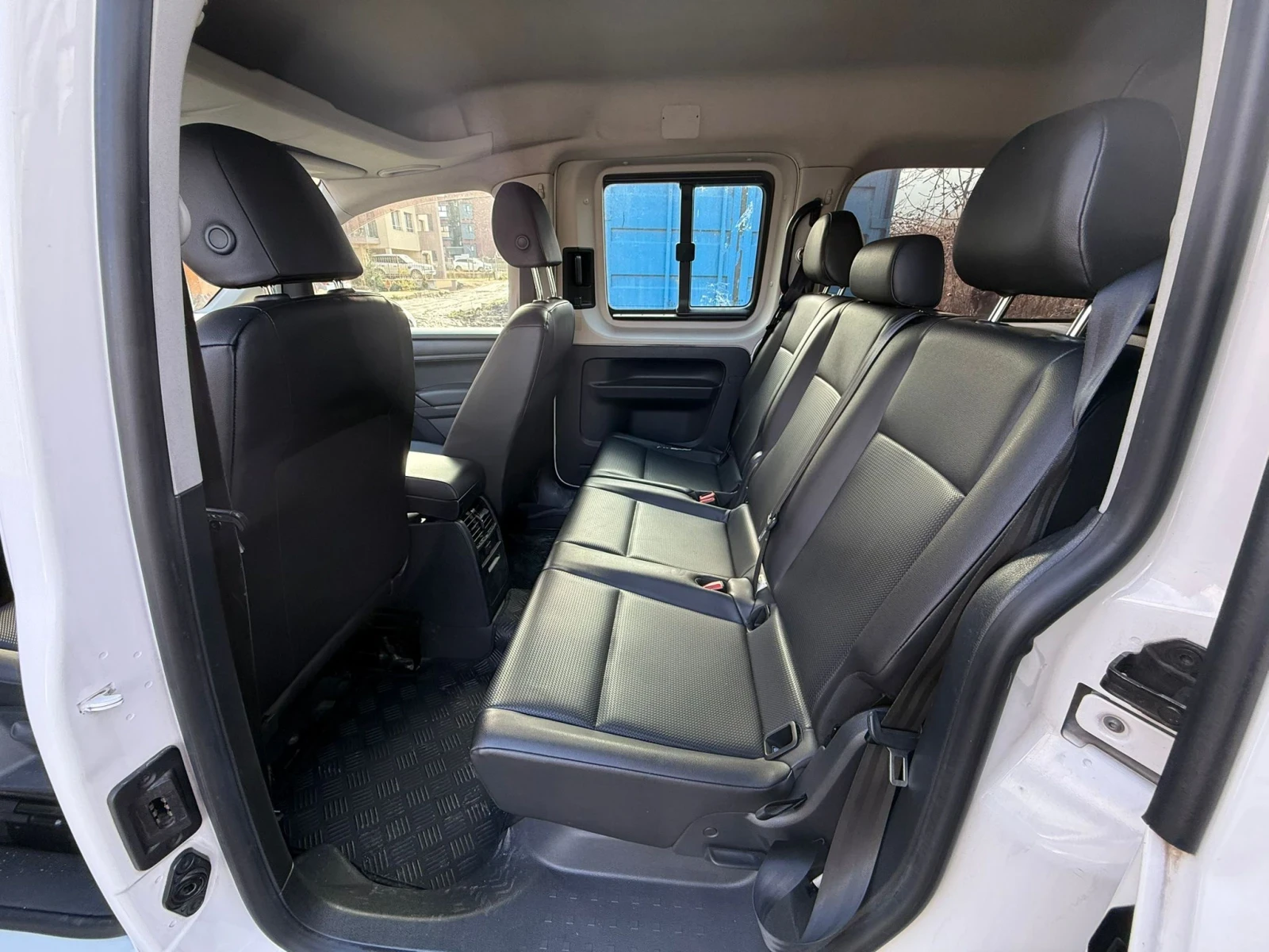 VW Caddy Maxi 1.4 CNG 6+ 1 места, снимка 9 - Автомобили и джипове - 55825364