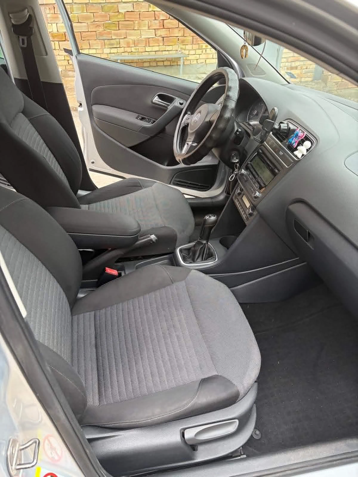 VW Polo, снимка 6 - Автомобили и джипове - 55922497
