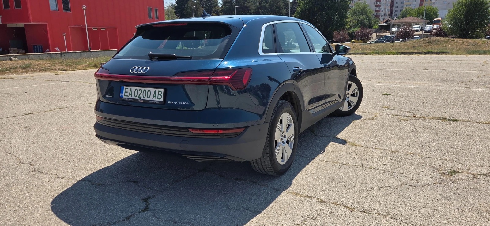 Audi E-Tron 55 S line | 2 НОВИ електромотора | 360  | Matrix, снимка 5 - Автомобили и джипове - 56185327