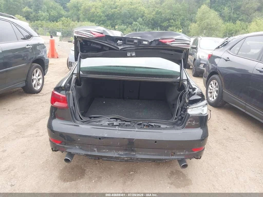 Audi A3 * PREMIUM * CARFAX * ОПЦИЯ ЗА ФИНАНСИРАНЕ * , снимка 16 - Автомобили и джипове - 56256026