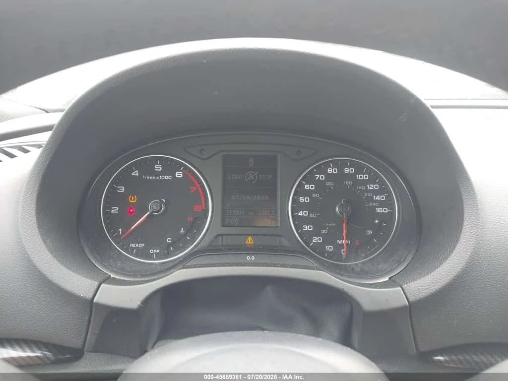 Audi A3 * PREMIUM * CARFAX * ОПЦИЯ ЗА ФИНАНСИРАНЕ * , снимка 7 - Автомобили и джипове - 56256026