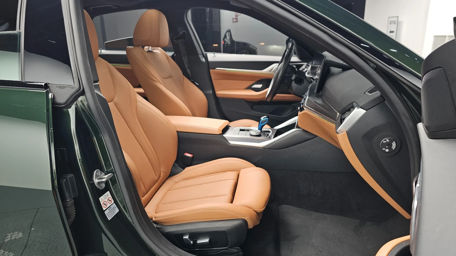 BMW i4 eDrive 40 MSport, снимка 10 - Автомобили и джипове - 56310583